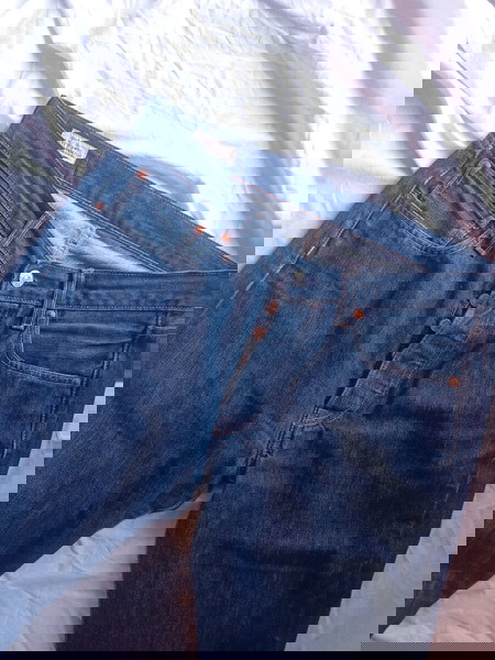 Levi's jeans