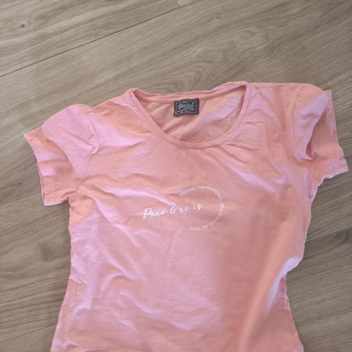 Women's clothes bundle used, sizes Small and Medium, multicolor