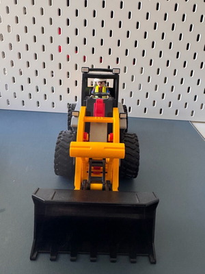 Playmobil MAXX 7 Loader 70445 nearly unused