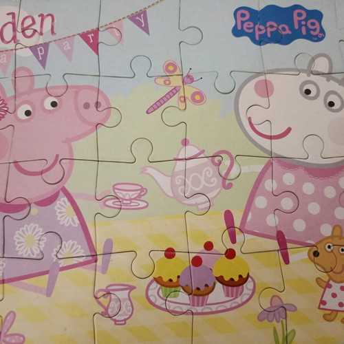 Peppa Pig Garden Tea Party puzzle used, 24 pieces