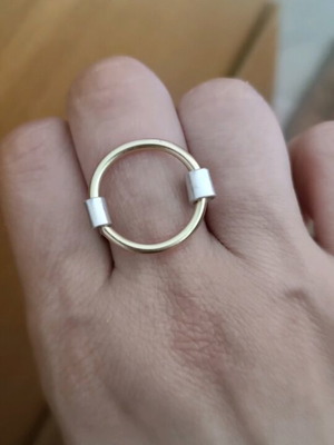 Two-tone circle ring new, made of aluminum wire