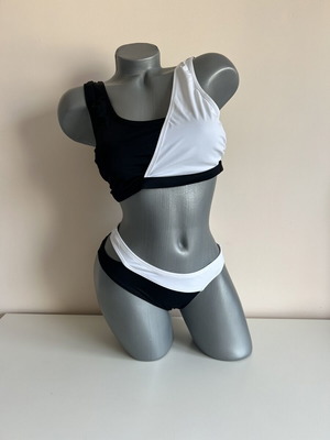 Two-piece swimsuit black and white size S new