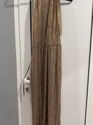 Oasis dress new with tag, gold