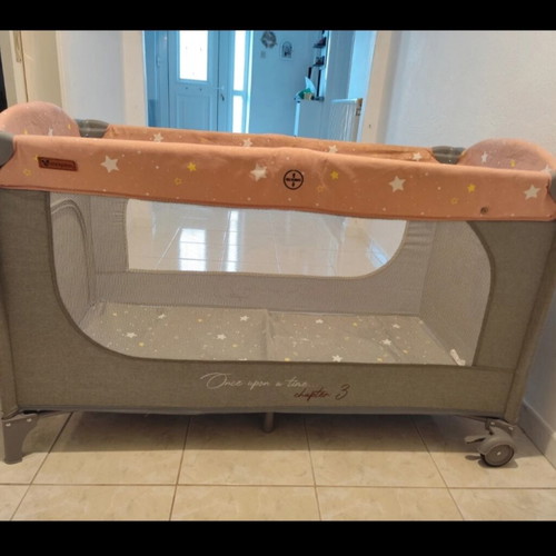 Cangaroo playpen