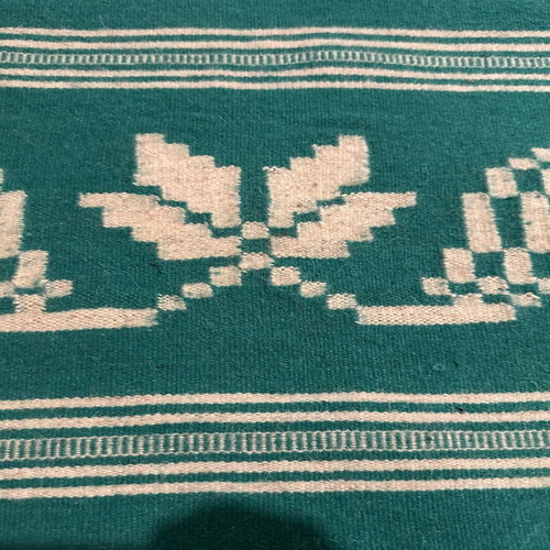Vintage handmade wool rug on loom, like new, 190x144cm