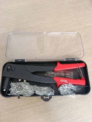 Powerfix Profi hand riveter set with rivets