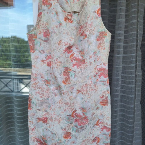 Avocado white floral brocade dress used, size XL