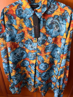 Iraida shirts new, one size, yellow and turquoise