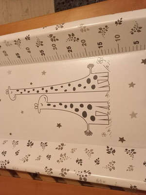 Αλλαξιέρα μωρού σαν καινούργια σε πολύ καλή κατάσταση