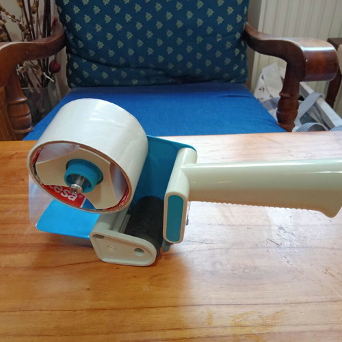 Tape dispenser like new