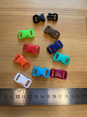 Plastic colored buckles pack of 10 new