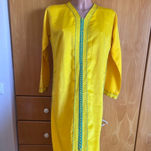 Yellow Moroccan kaftan satin with cotton like new