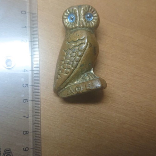 Owl metal figurine like new, table decor