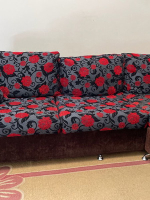 Three-seater corner sofa like new, slightly used