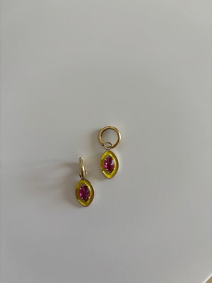 Gold-plated hoop earrings used, pink and yellow