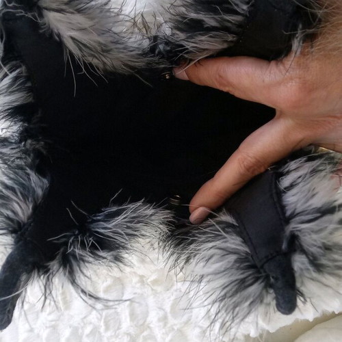 Shoulder bag new felt with grey faux fur detail