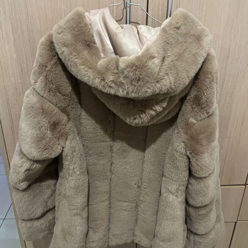 Fur coat, beige, size S / 36 / 8