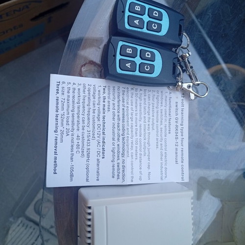 RF 433MHz 12V Remote Control Set with 2 Controllers used