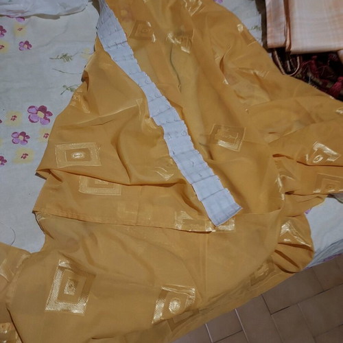 Curtain for balcony door croc-colored like new, width 1.20 and length 2.15