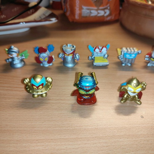 Super Zings new, series 5, all collectible