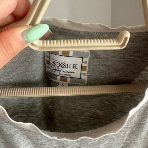 Sik Silk men's t-shirt small grey in excellent condition