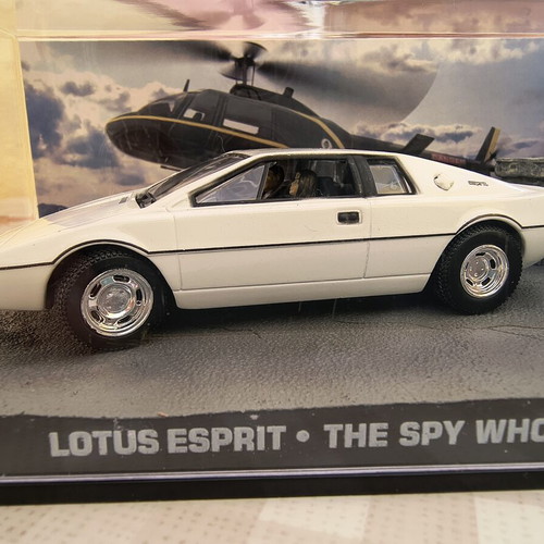 Lotus Esprit 1/43 model car from James Bond series by DeAgostini