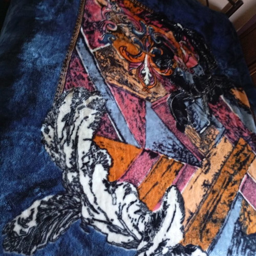 Double velvet blanket used, 2.20x2.40 m