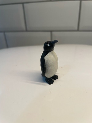 Penguin from kinder egg new