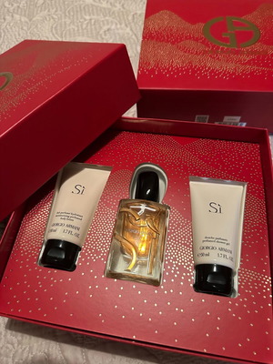 Giorgio Armani άρωμα με body lotion και shower gel
