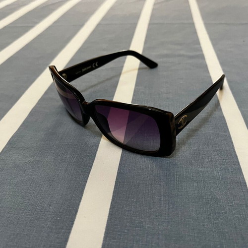 Just Cavalli JC498S sunglasses, black and purple