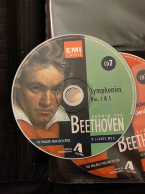 Beethoven CD Symphonies Nos. 1 & 5 like new, classical music