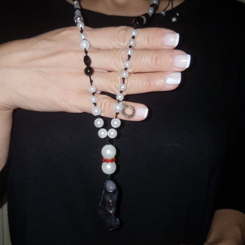 BSB necklace used, white and black