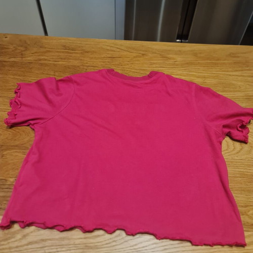 Nike t-shirt fuchsia like new