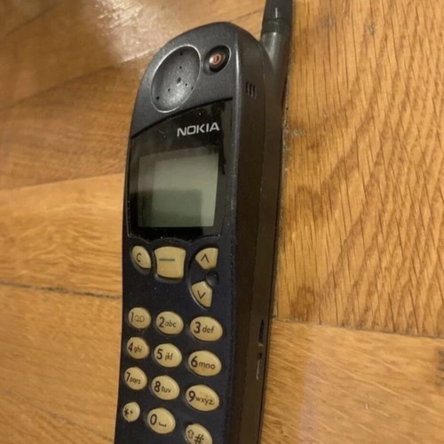 Nokia 5110 mobile phone
