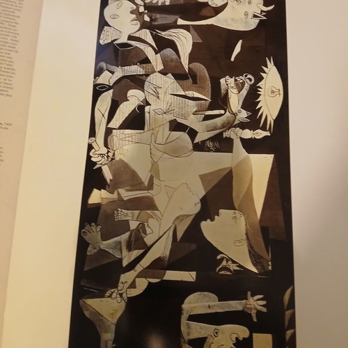 Pablo Picasso Posterbook with 6 used posters
