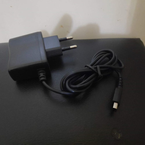 Nintendo 3DS DSi Charger like new with overvoltage protection