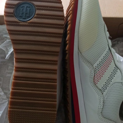 Tommy Hilfiger women's athletic shoes used, size 38, white