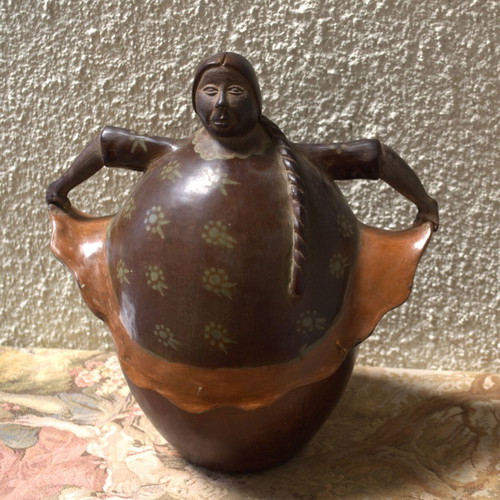 Ceramic vase with Peruvian dancer used, handmade