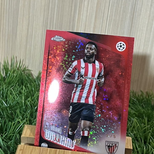 Iñaki Williams Topps Chrome Red Mini Diamond Refractor card like new