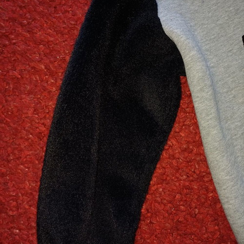 Alouette kids sweatshirt like new, size 6 years, grey and black