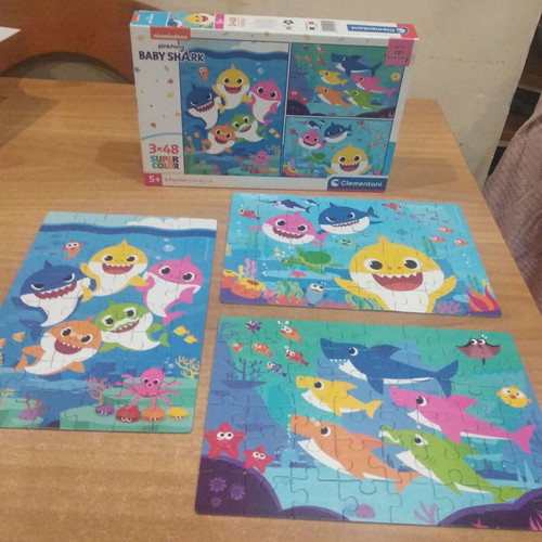Baby Shark puzzle like new, set of 3x48 pcs