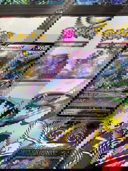 Pokemon card Genesect V holographic fusion strike