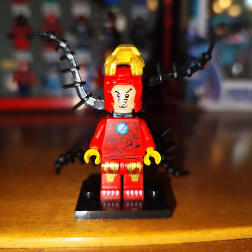 Venomized Iron Man minifigure like new with symbiote goo legs and stand