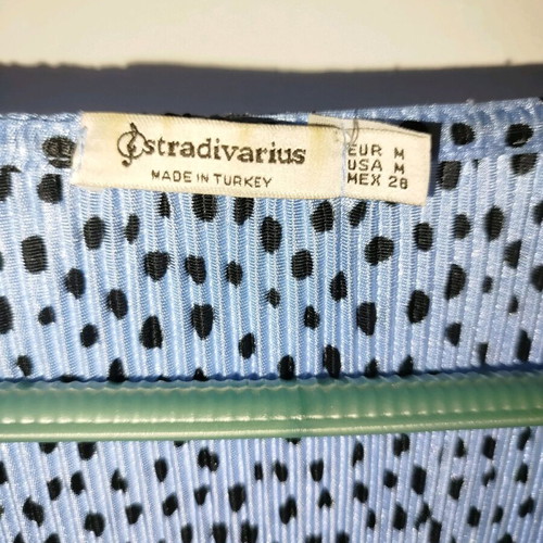 Stradivarius blouse size M, like new