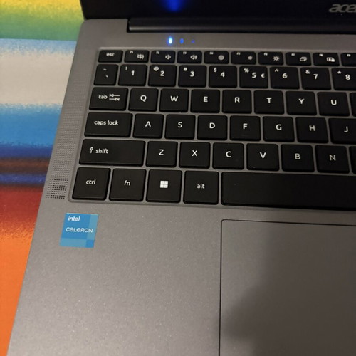 Acer Aspire Lite 15 laptop like new, 8GB RAM, 256GB SSD