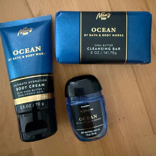 Ocean Bath & Body Works Bath & Body Set new, shea butter scent