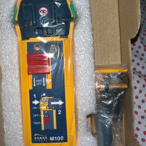 Ocean Signal GPS rescue kit new, 3 pieces M100msld, Rescue Me MOB1, Pathfinder Pro