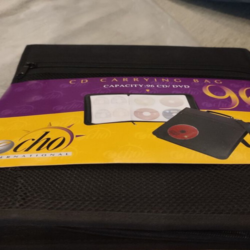 CD and DVD carrying bag new, capacity 96 discs