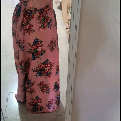 Caravan set like new, floral, medium skirt and small top