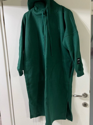 Rue Paris sports dress like new, green, size XL